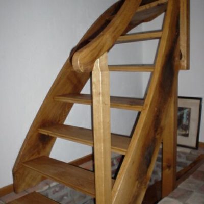 Kleine Treppe in Eiche