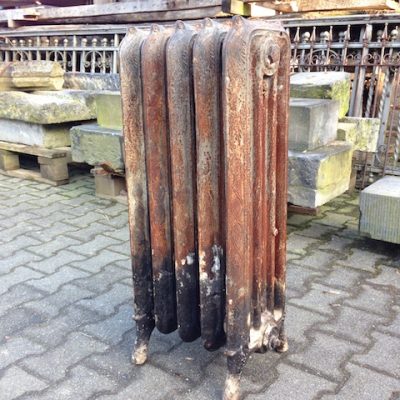 Jugendstil Heizkörper mit Standfuß