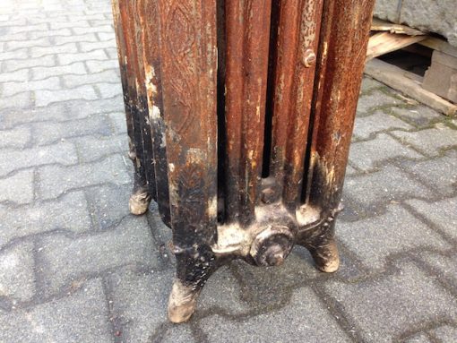 Jugendstil Heizkörper mit Standfuß – Bild 2