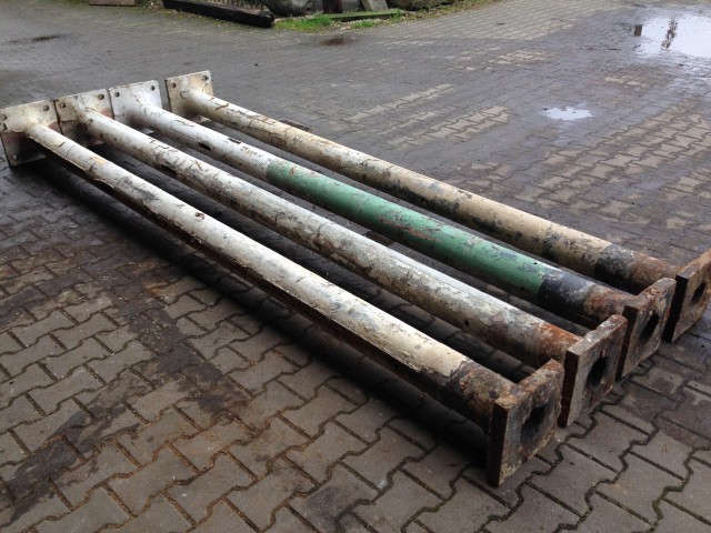 4 Säulen Gusseisen 340cm