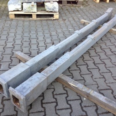 Paar Schaufenstersäulen, Fassadensäulen