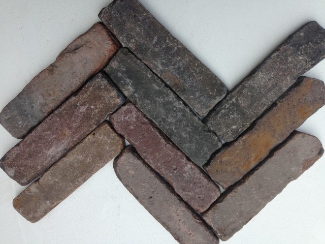Historisches Amsterdamer Ziegelpflaster waalformat auf 2cm gesägt