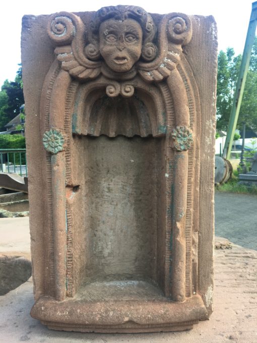Figurennische aus Sandstein 18.Jahrhundert