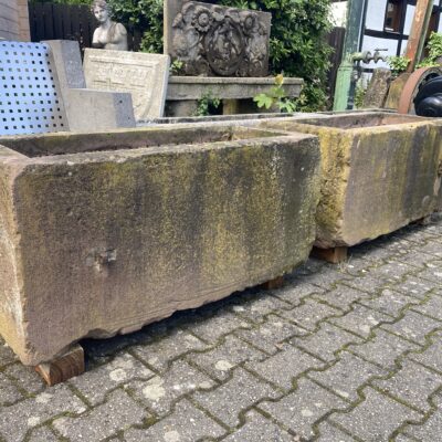 Paar Sandsteinbecken Pflanztröge