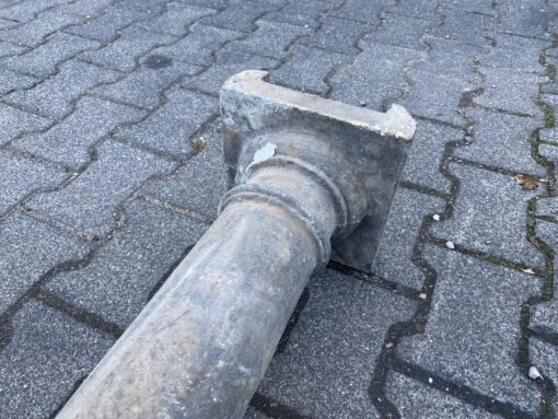 Einzelsäule Gusseisen 240cm Achtkantfuß – Bild 2
