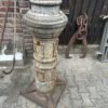 Säule aus Gusseisen als Pflanzenpodest – Bild 2